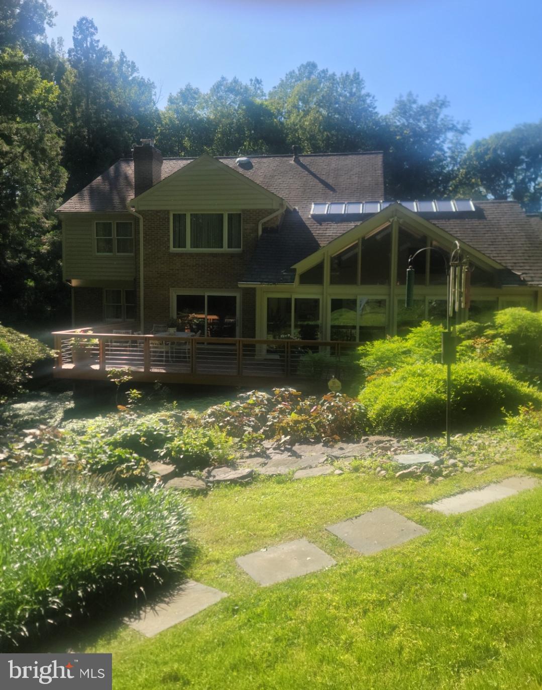 1097 OLD CEDAR ROAD