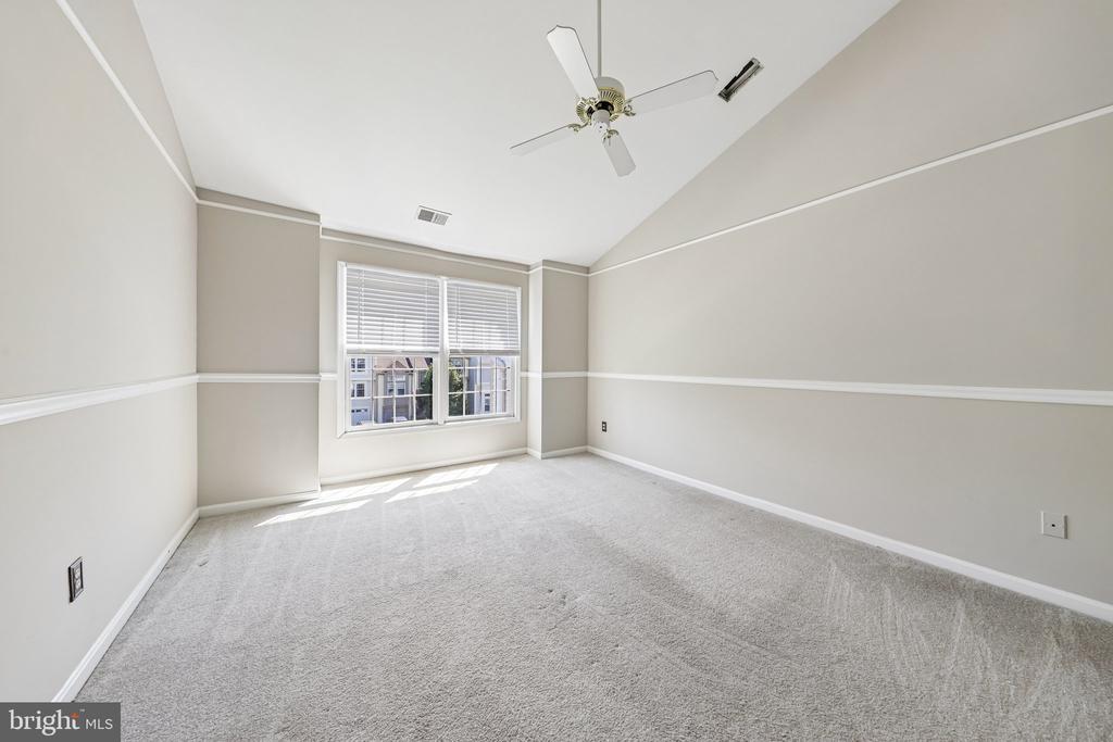 6520 PALISADES DRIVE
