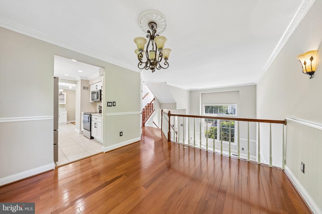 6520 PALISADES DRIVE