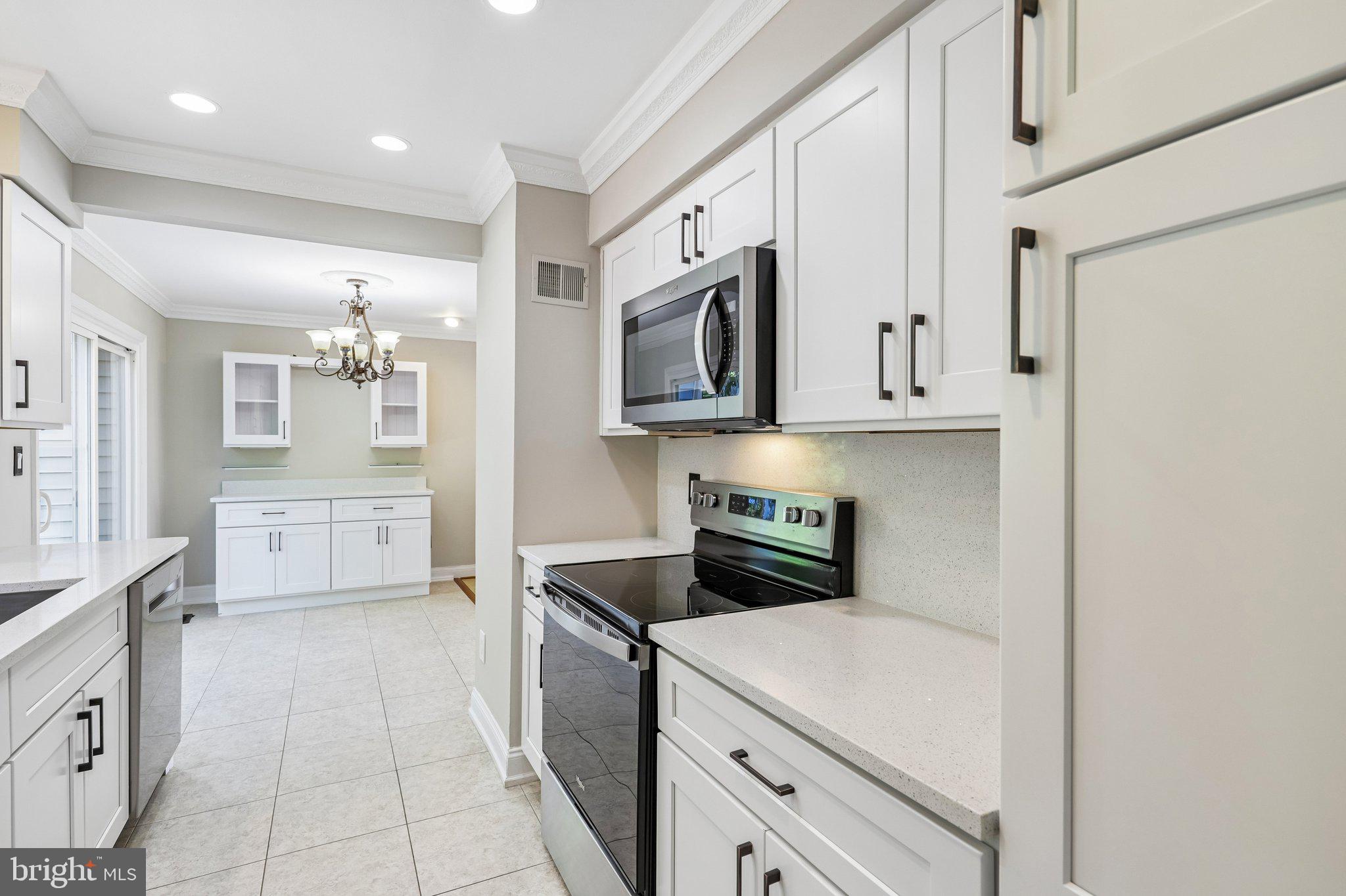 6520 PALISADES DRIVE