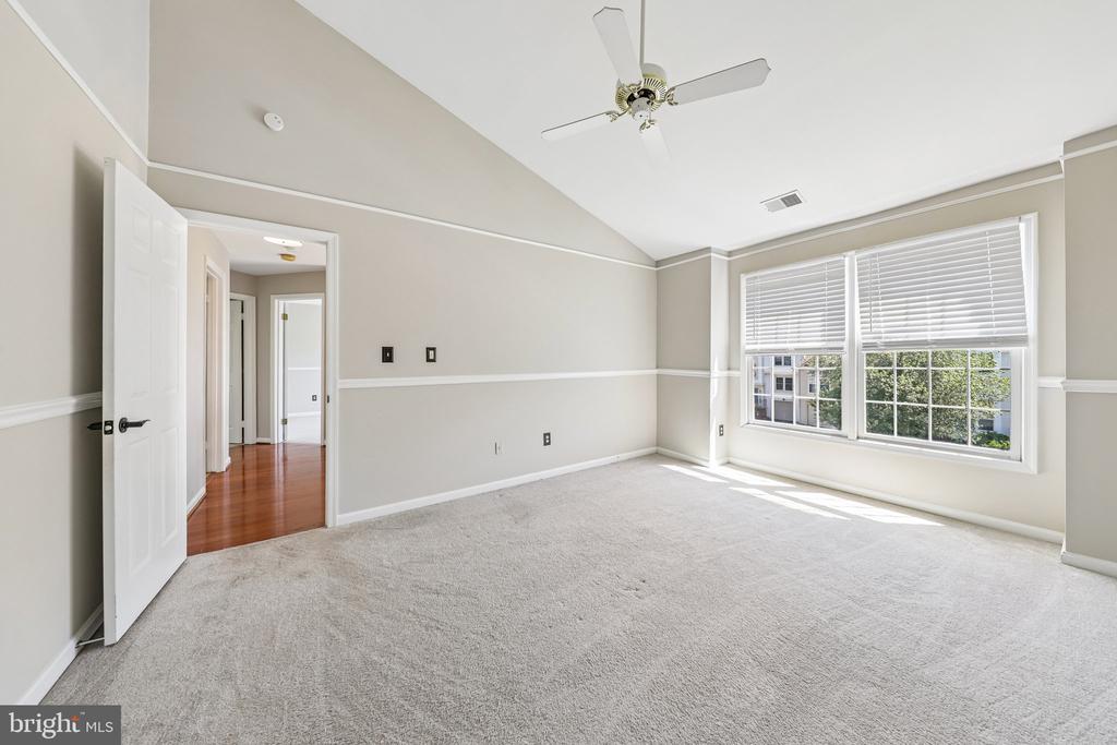 6520 PALISADES DRIVE