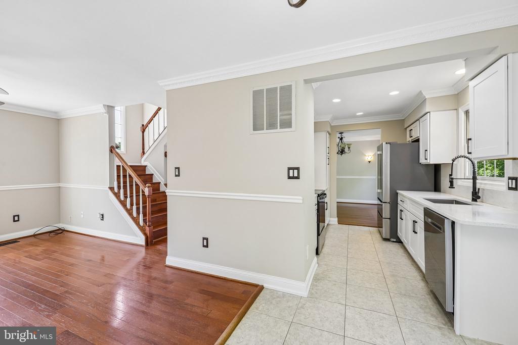 6520 PALISADES DRIVE