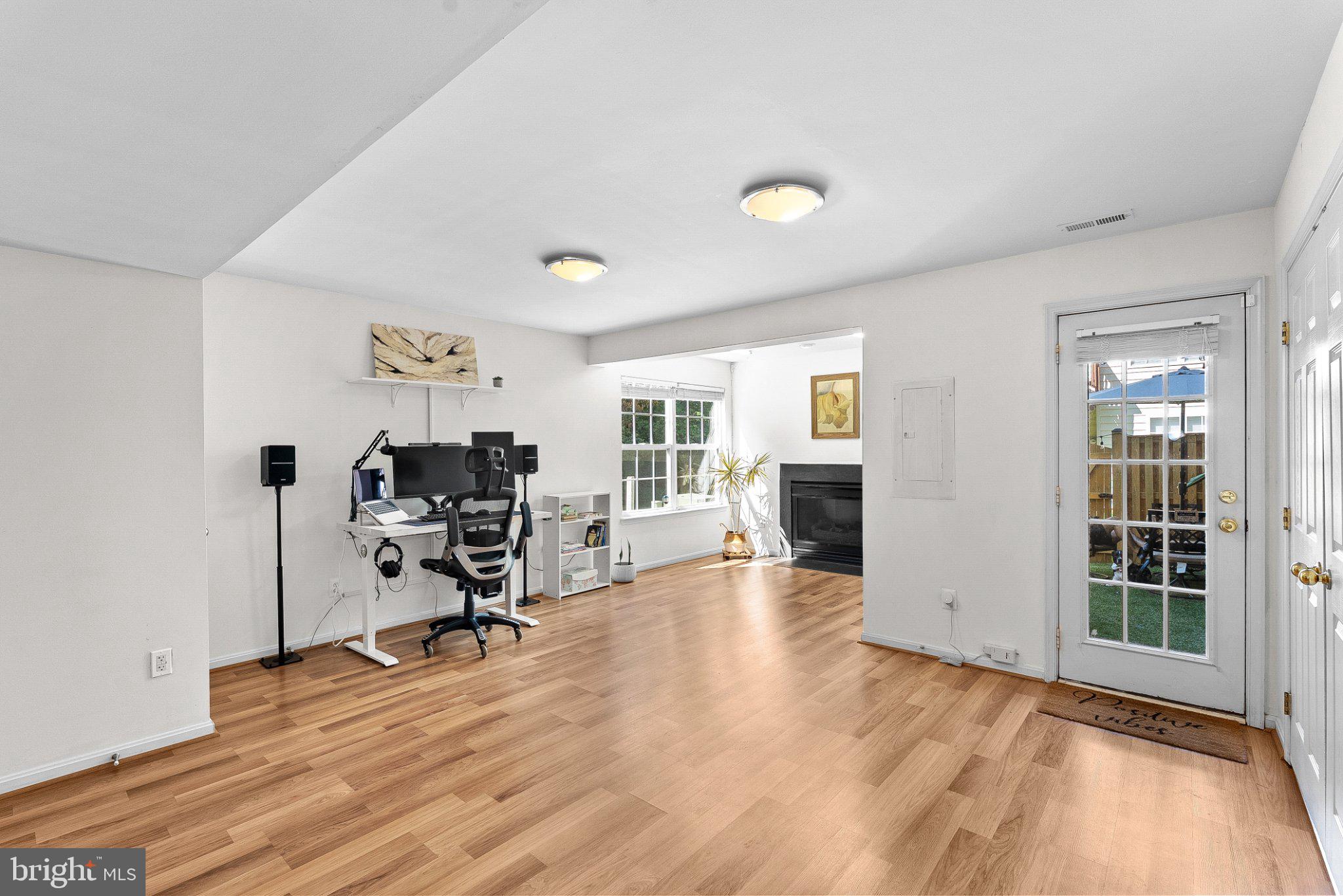 2503 JAMES MAURY DRIVE