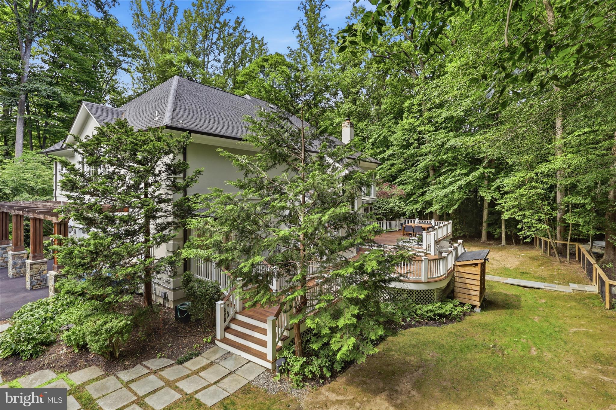 7211 TWELVE OAKS DRIVE