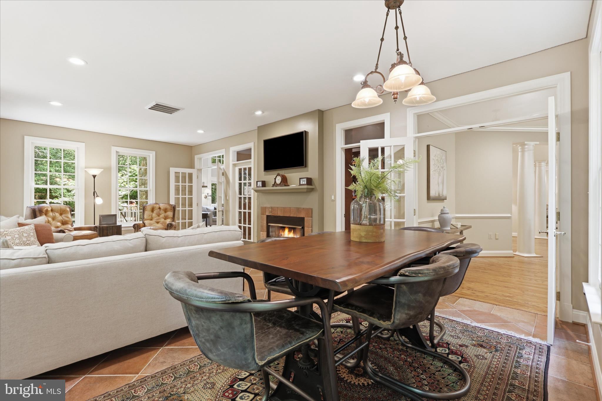 7211 TWELVE OAKS DRIVE