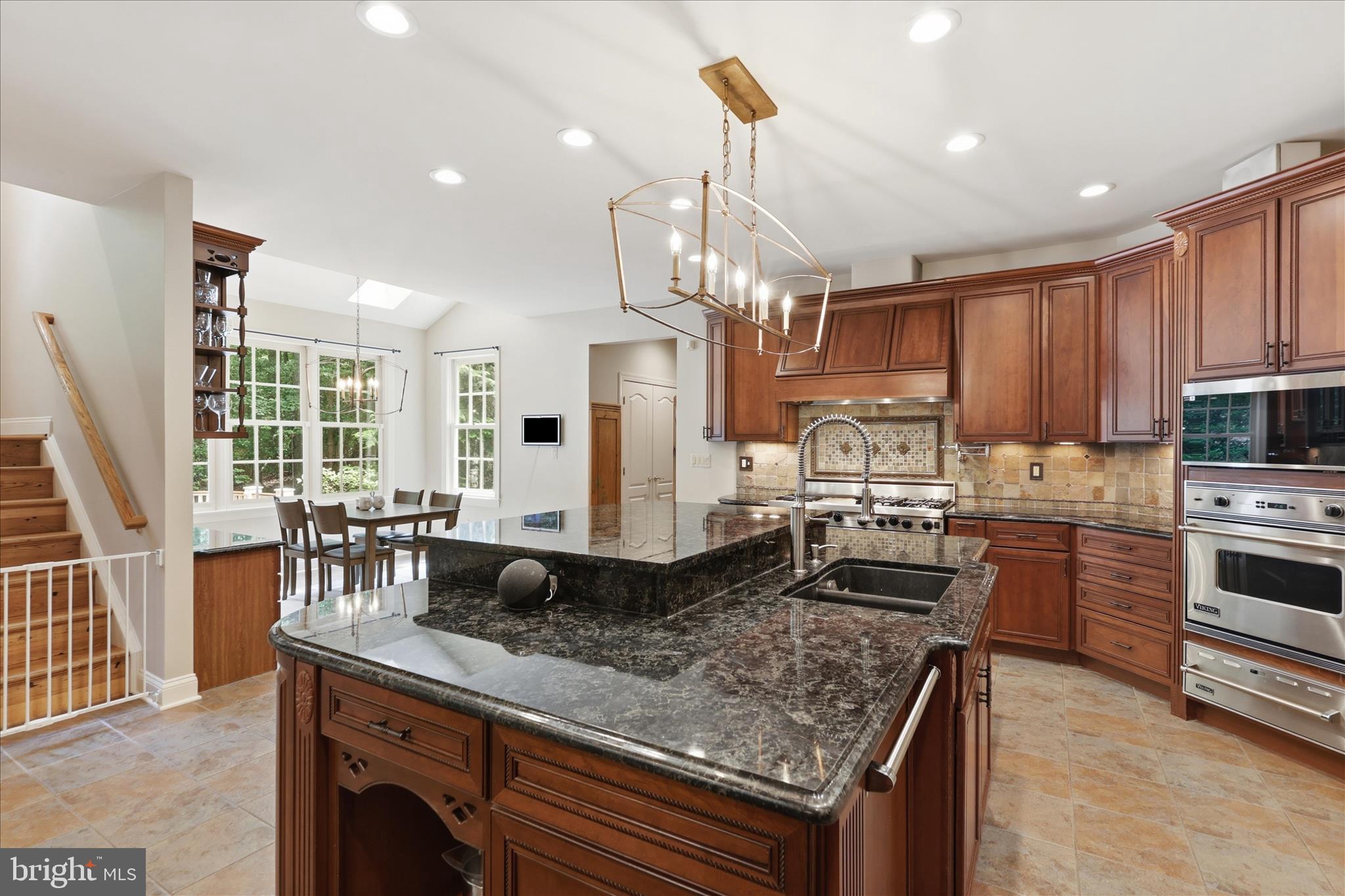 7211 TWELVE OAKS DRIVE