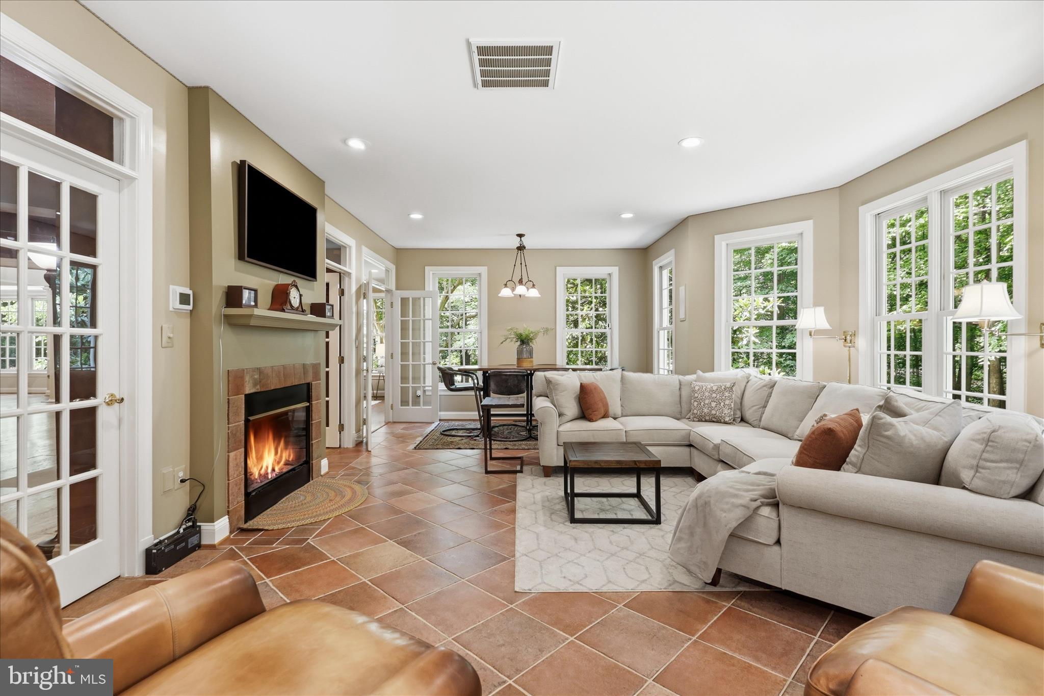 7211 TWELVE OAKS DRIVE