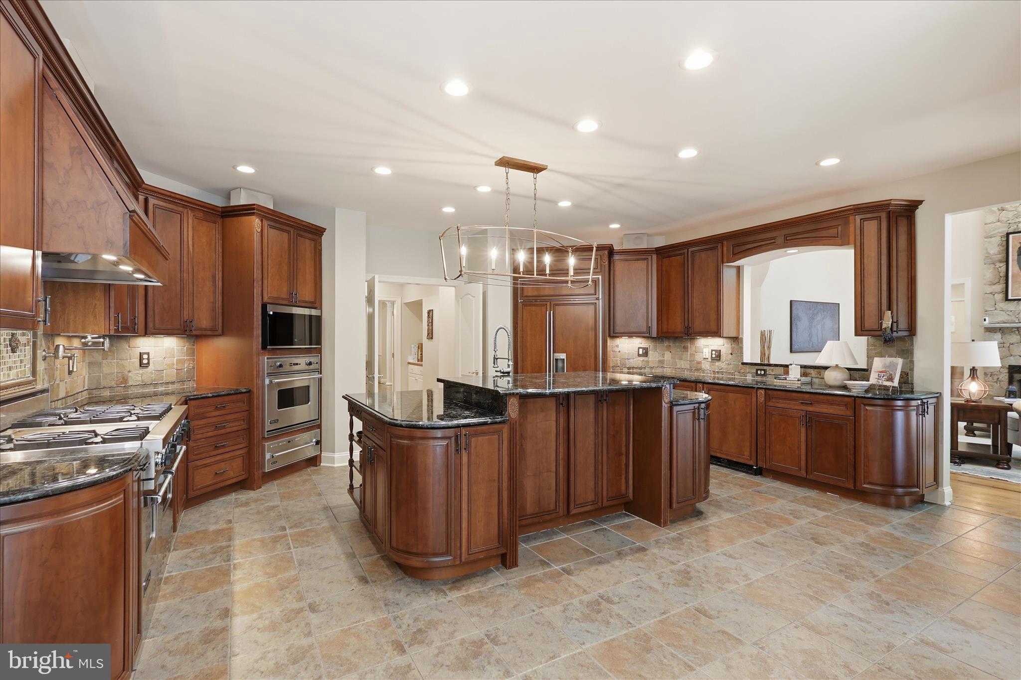 7211 TWELVE OAKS DRIVE