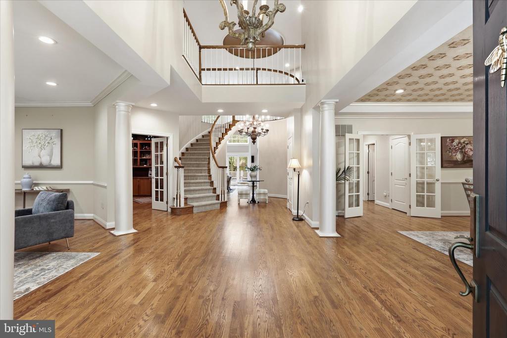 7211 TWELVE OAKS DRIVE