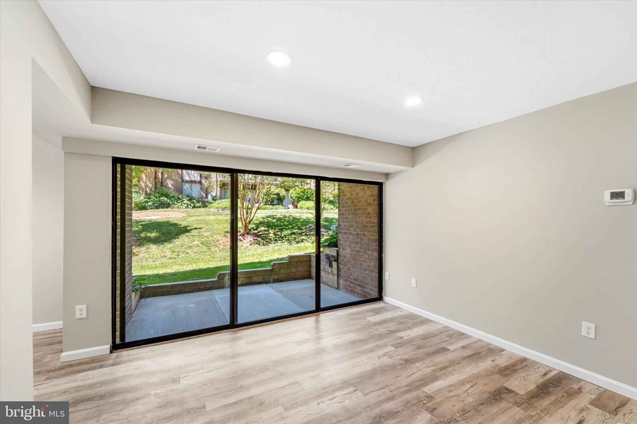 9730 KINGSBRIDGE DRIVE 3