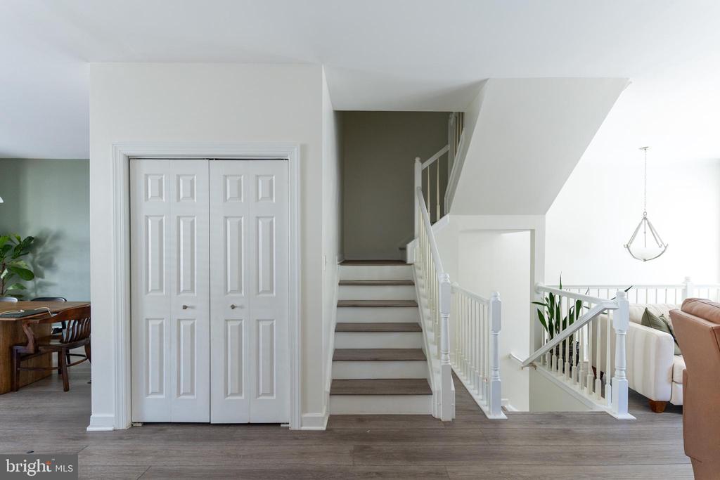4658 HUMMINGBIRD LANE