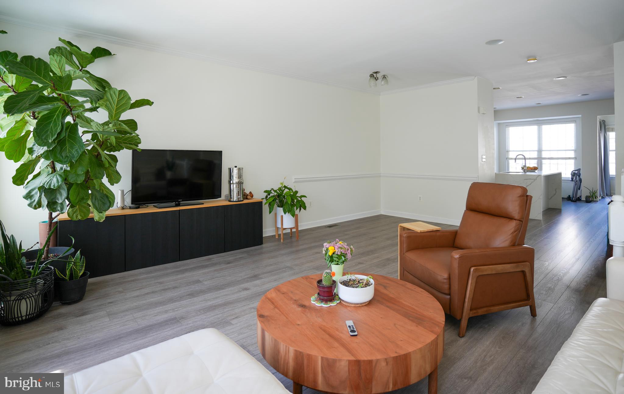 4658 HUMMINGBIRD LANE