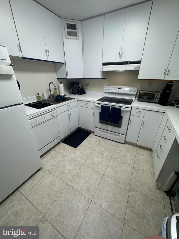 8350 GREENSBORO DRIVE 802