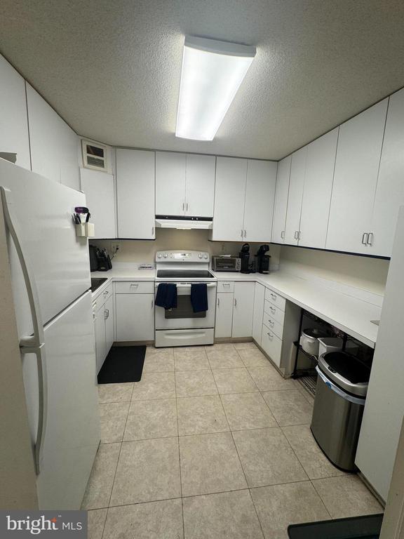 8350 GREENSBORO DRIVE 802