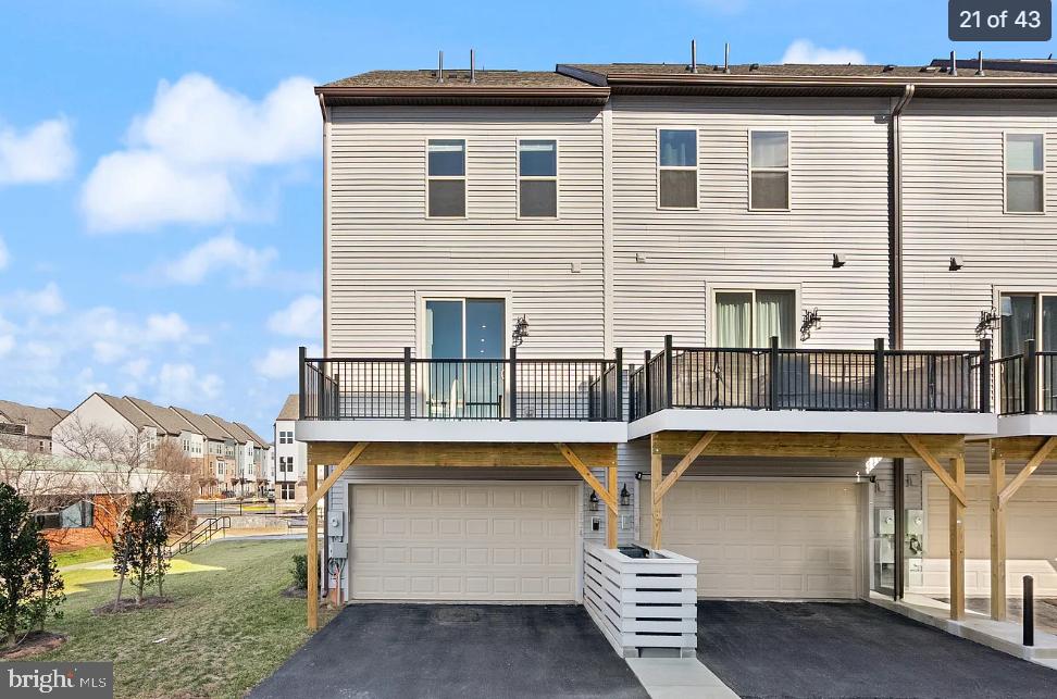 2124 GLACIER ROAD