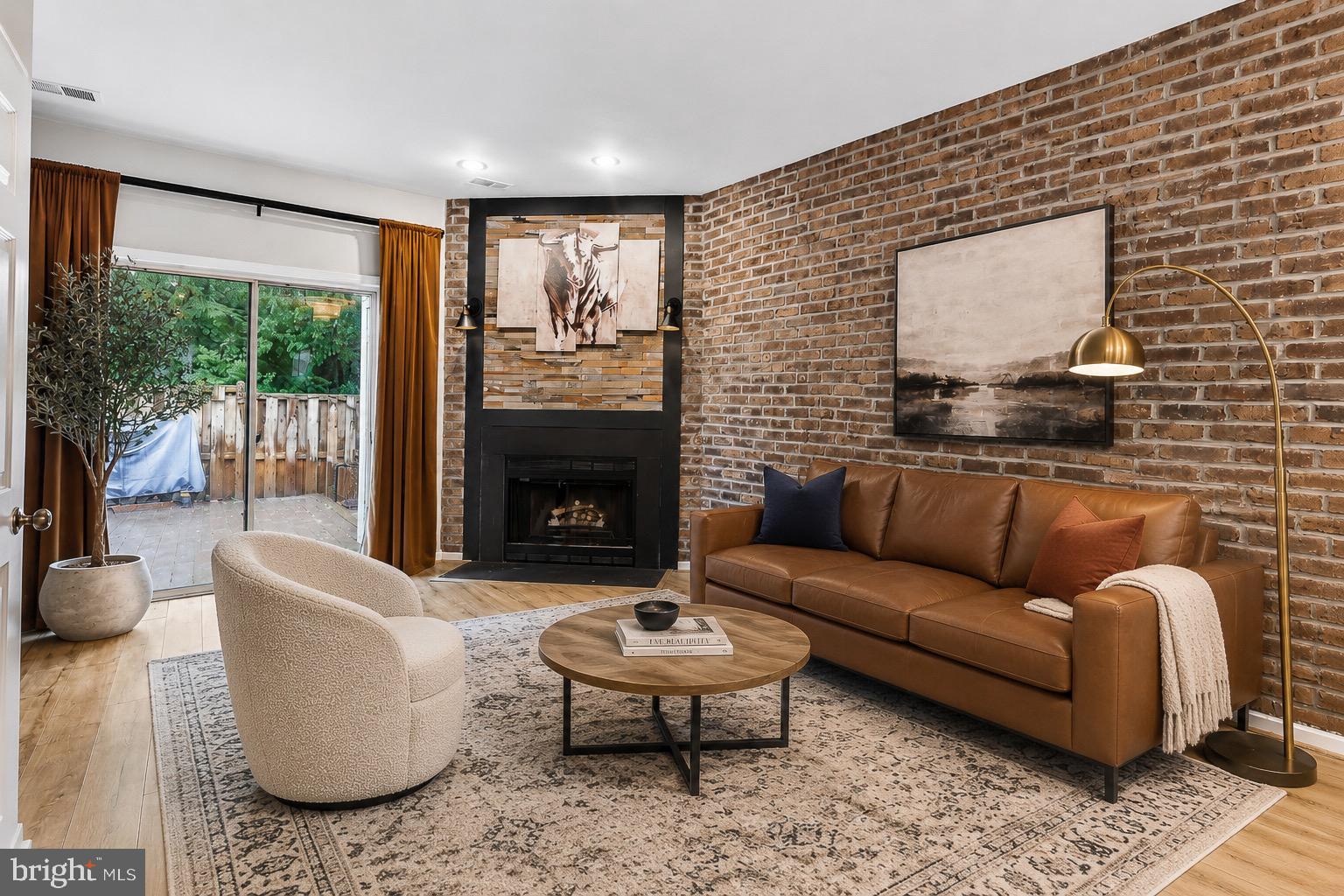 2137 WHISPER WAY