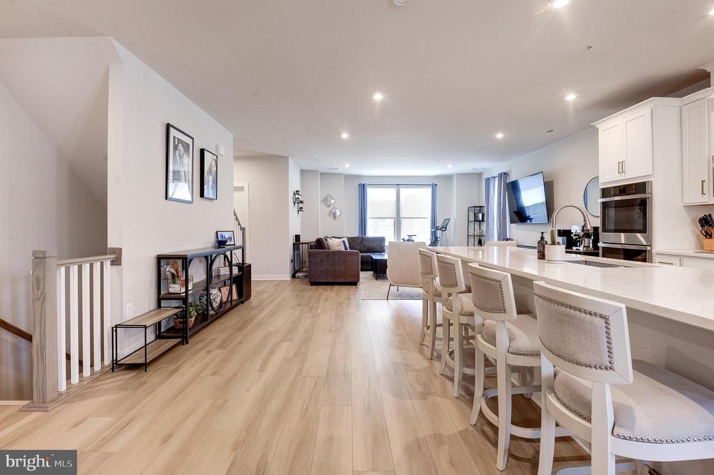 2127 GLACIER ROAD 86