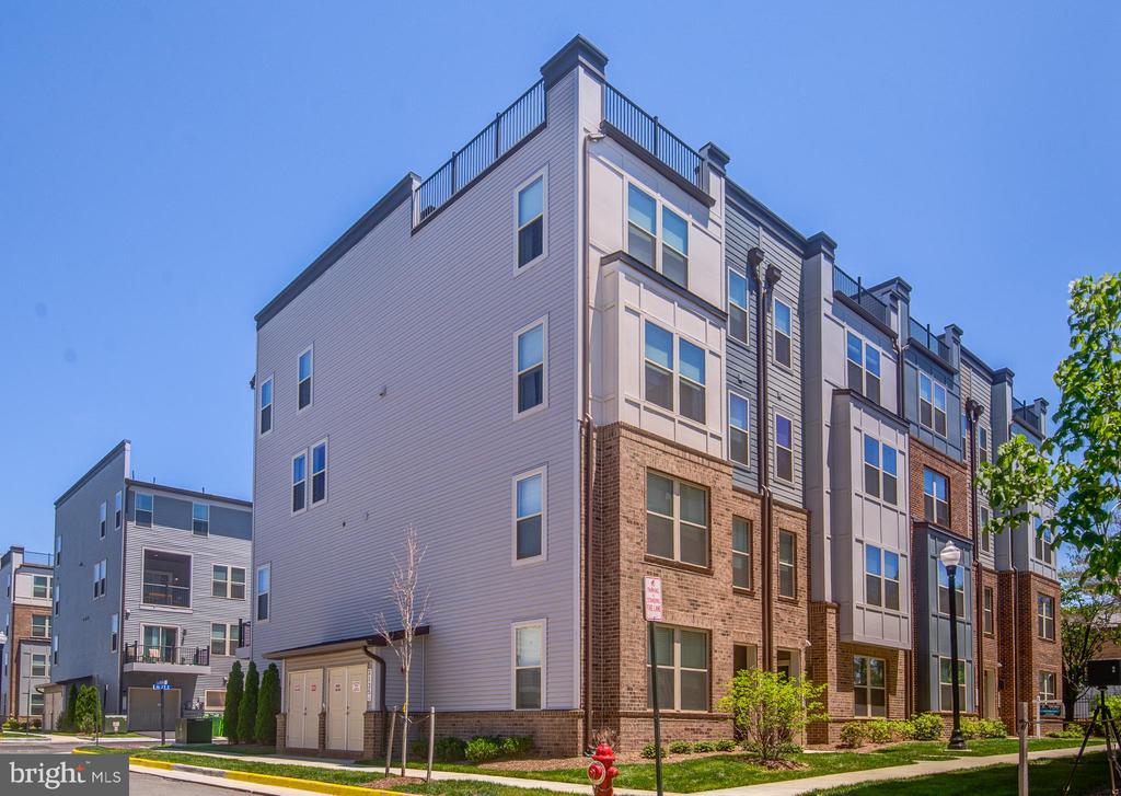 2127 GLACIER ROAD 86