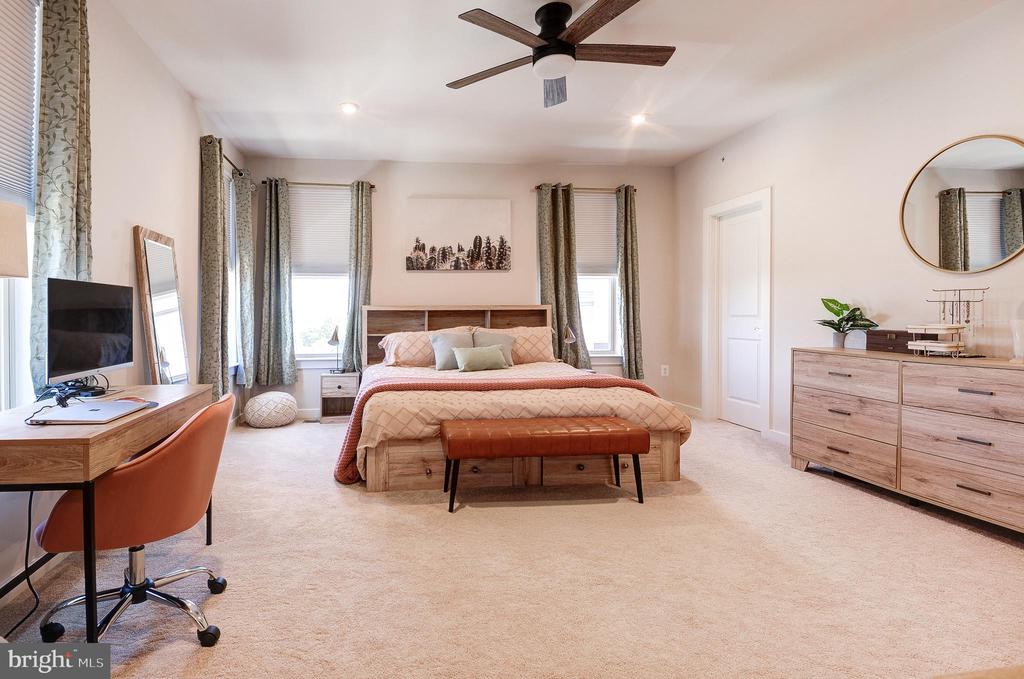 2127 GLACIER ROAD 86