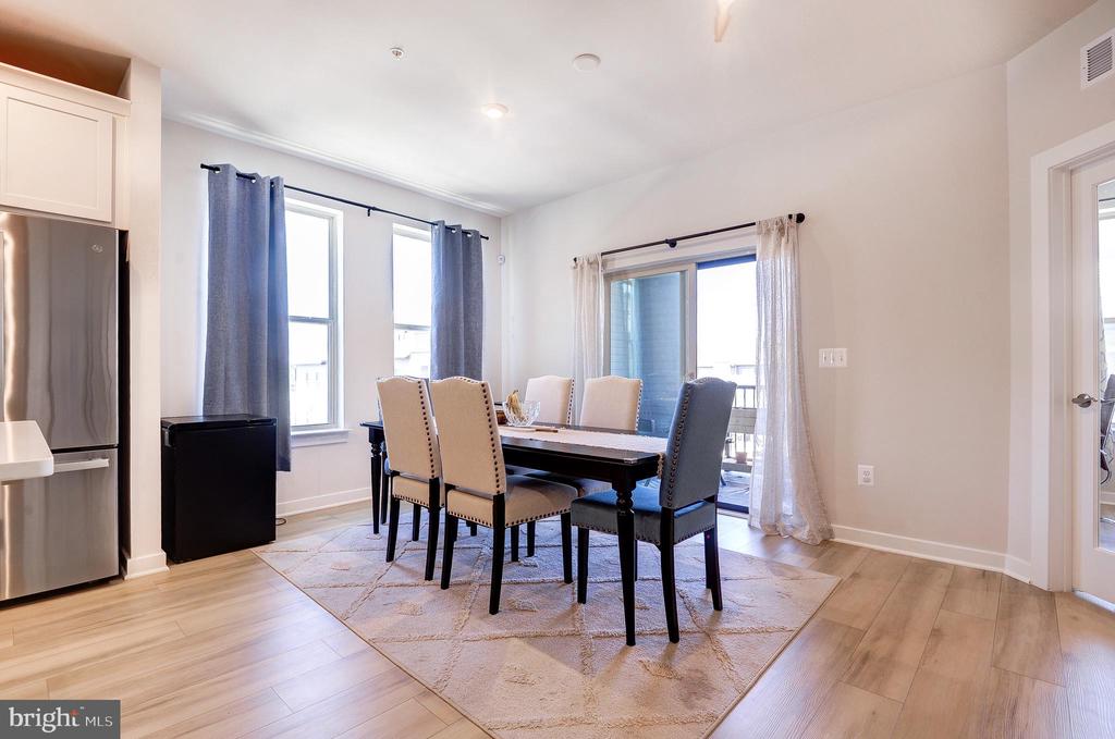 2127 GLACIER ROAD 86