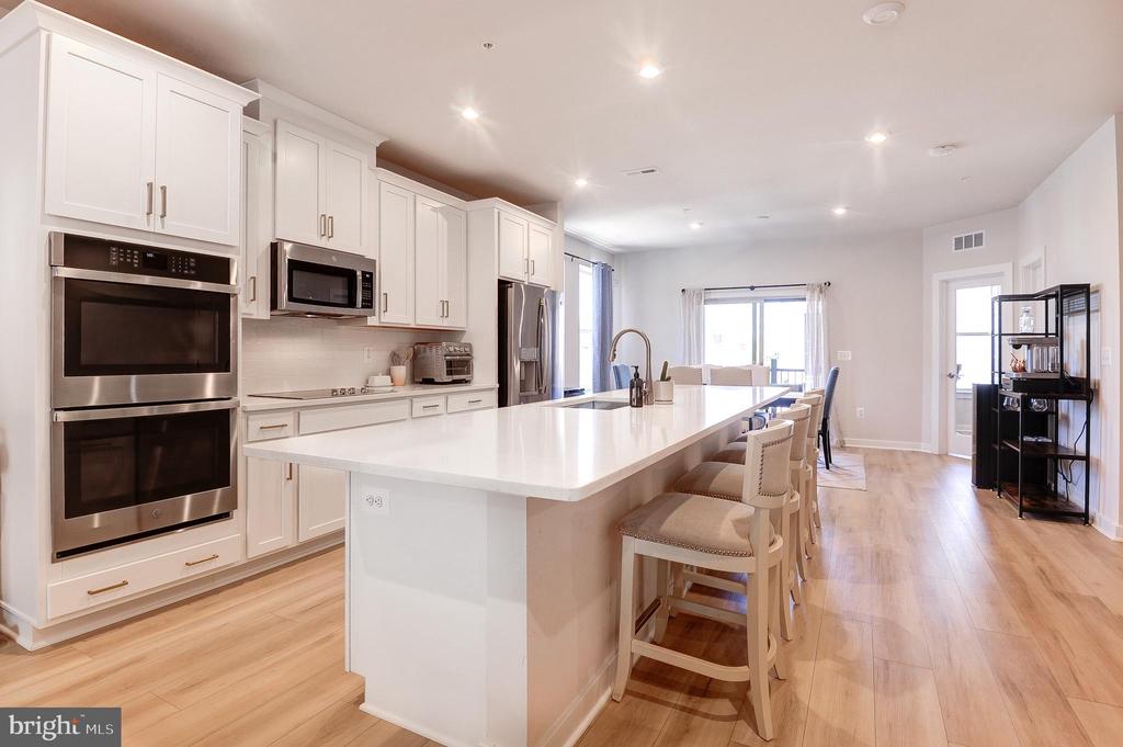 2127 GLACIER ROAD 86