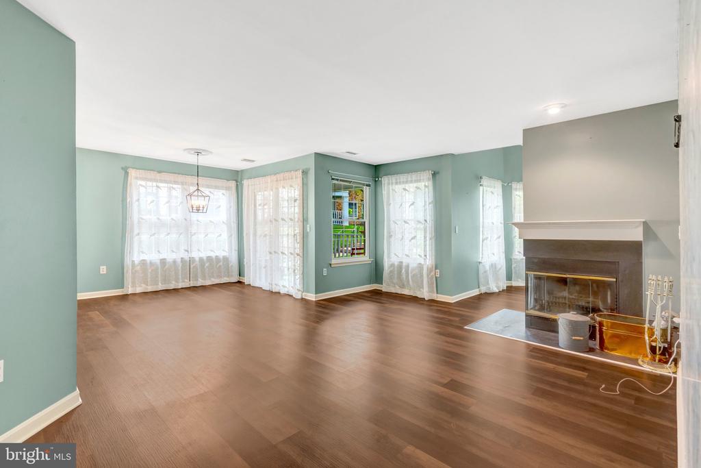 5632 WILLOUGHBY NEWTON DRIVE Unit: 13