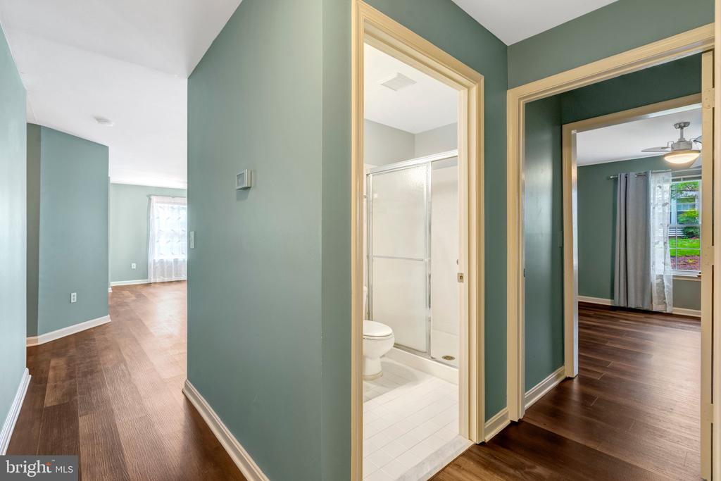 5632 WILLOUGHBY NEWTON DRIVE Unit: 13