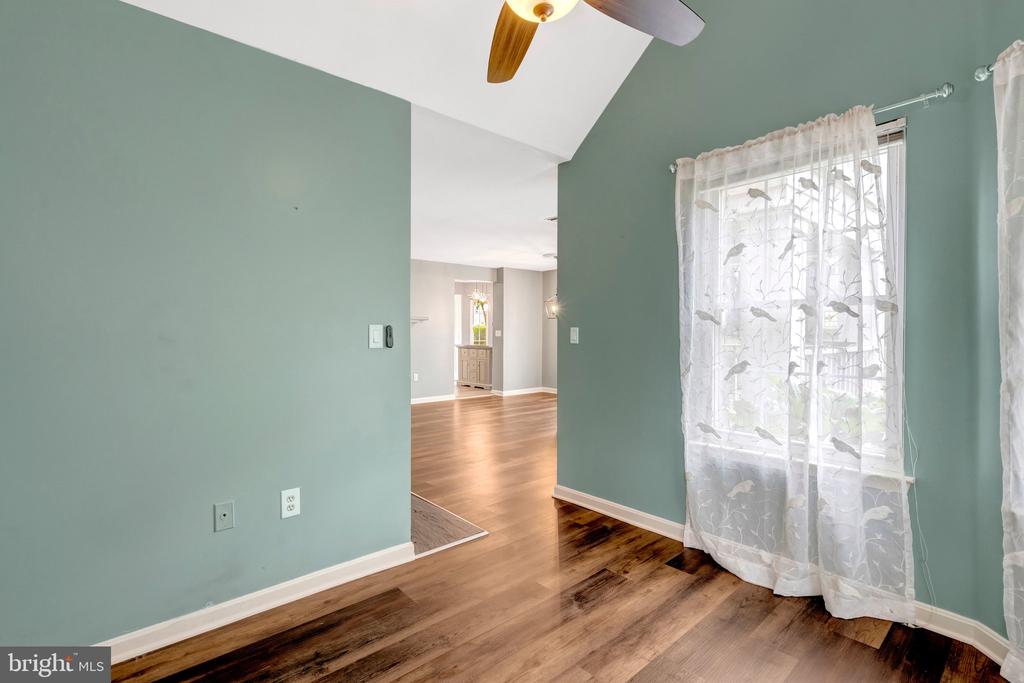 5632 WILLOUGHBY NEWTON DRIVE Unit: 13