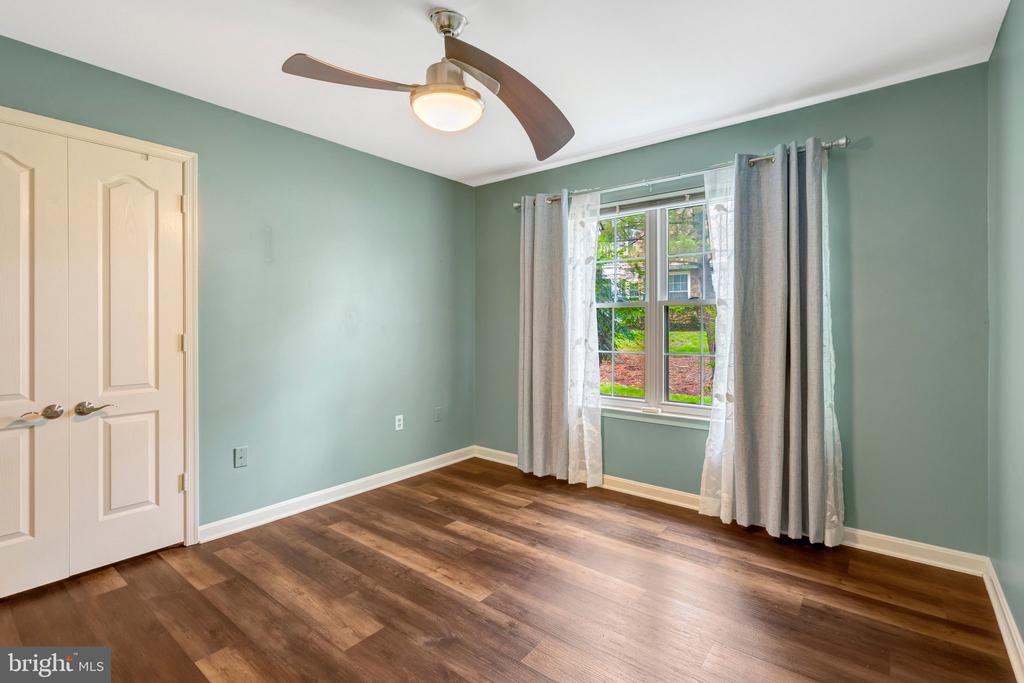 5632 WILLOUGHBY NEWTON DRIVE Unit: 13