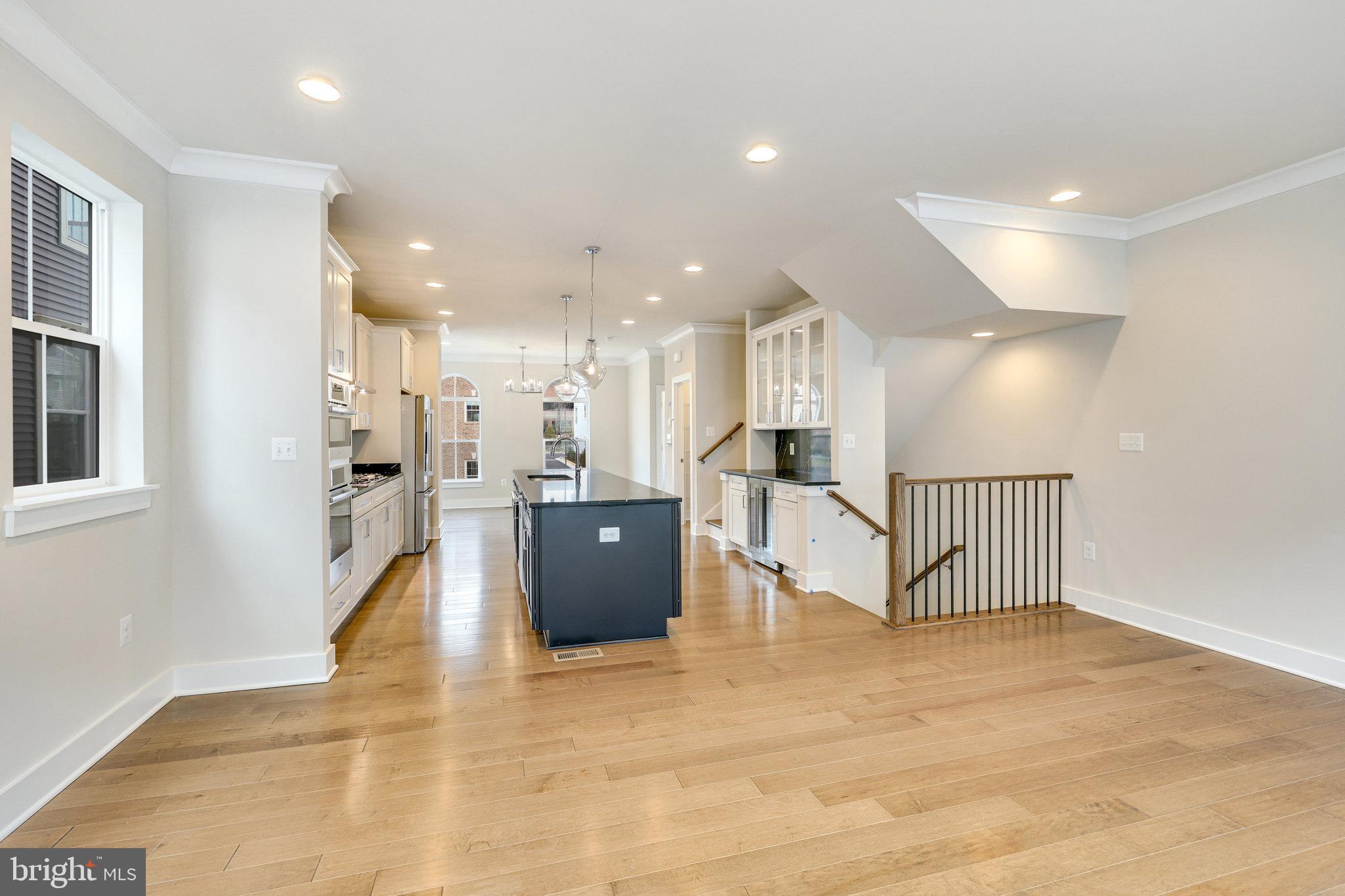 14813 RETREAT BOULEVARD