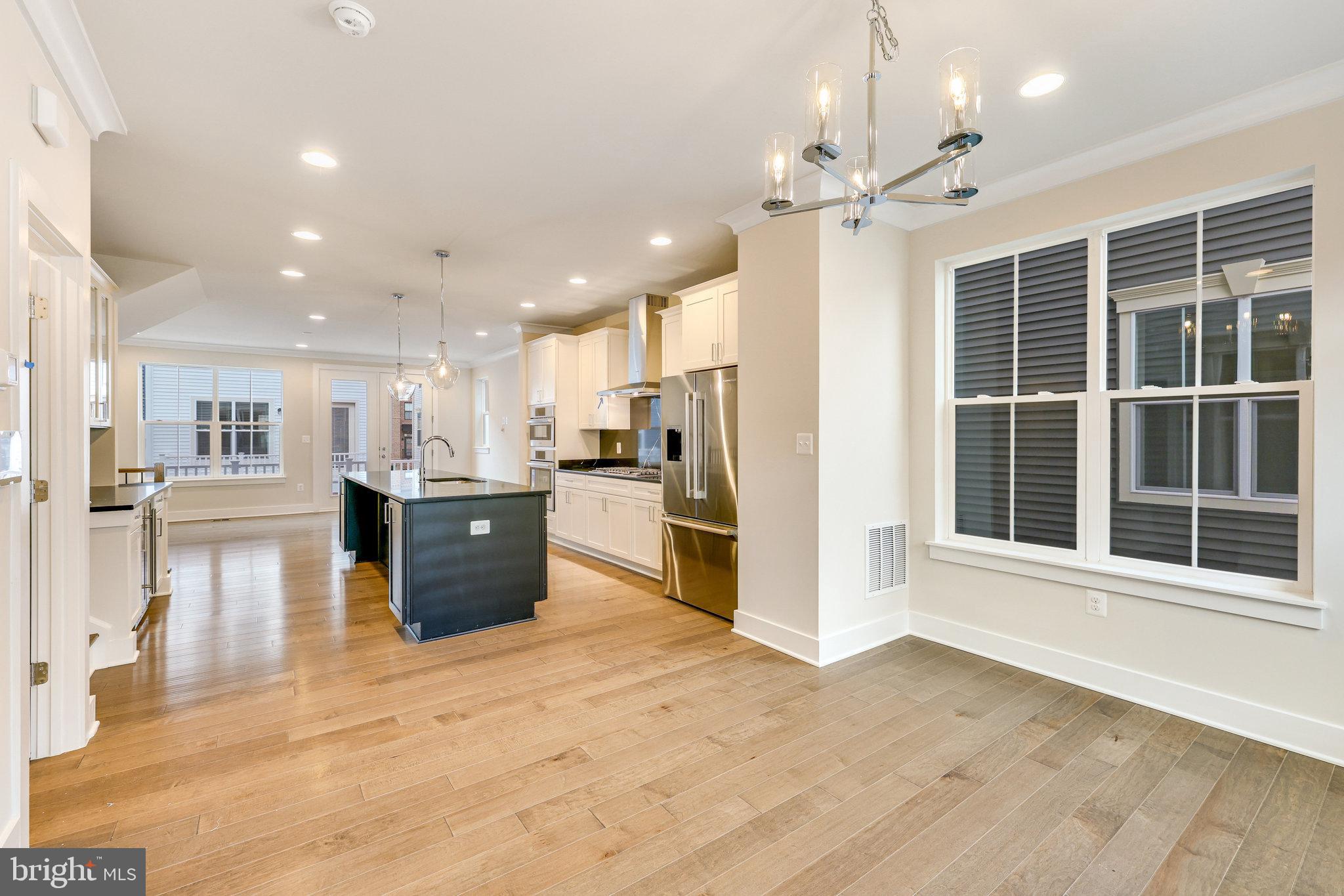 14813 RETREAT BOULEVARD
