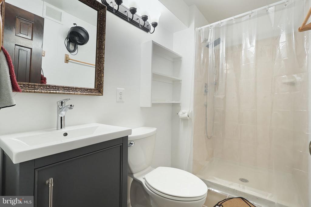 8418 STONE GATE DRIVE