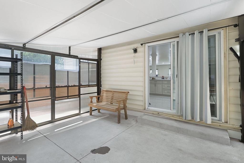 8418 STONE GATE DRIVE