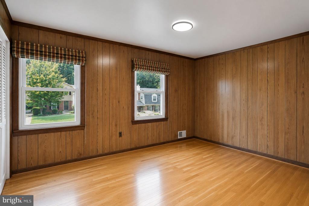 8418 STONE GATE DRIVE