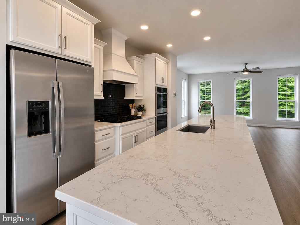 4432 FAIR LAKES COURT
