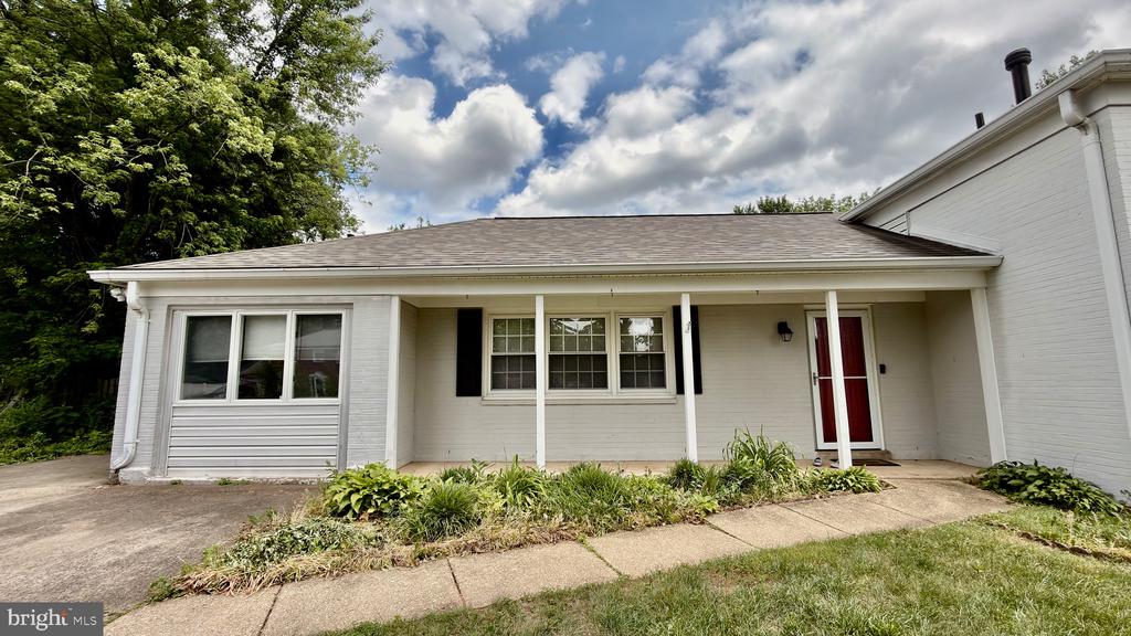 4217 KINCAID COURT