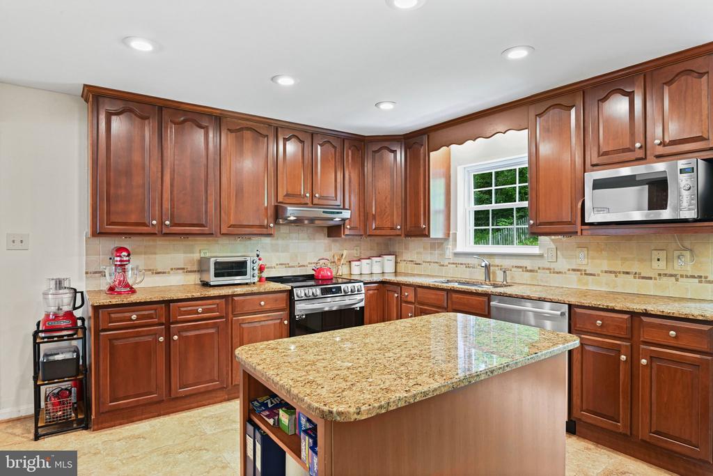 3013 DOWER HOUSE DRIVE