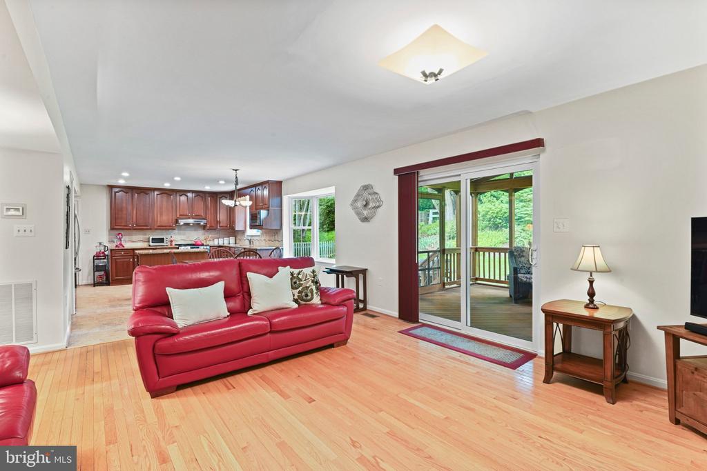 3013 DOWER HOUSE DRIVE