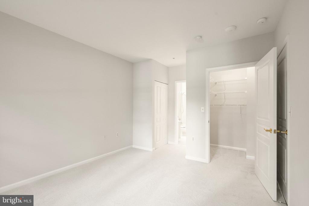 12919 ALTON SQUARE 101