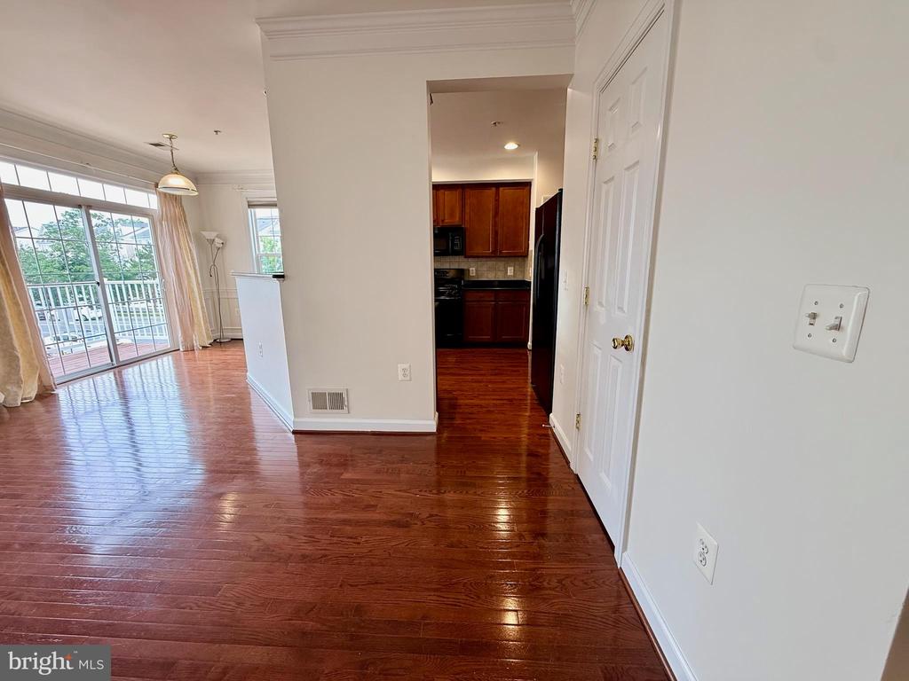 2511 PASCAL PLACE