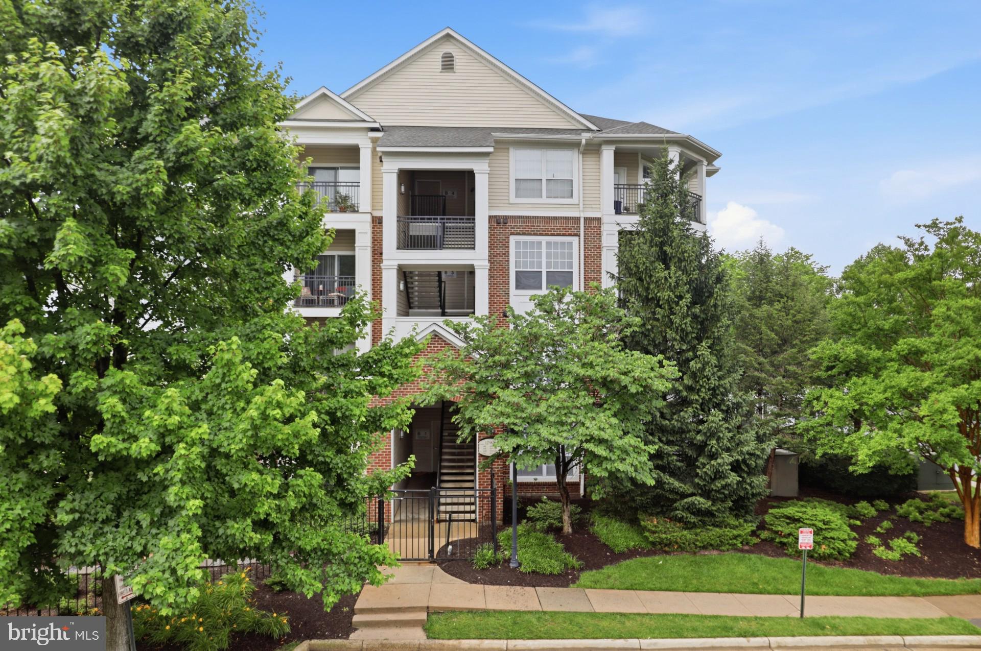 12901 CENTRE PARK CIRCLE 116