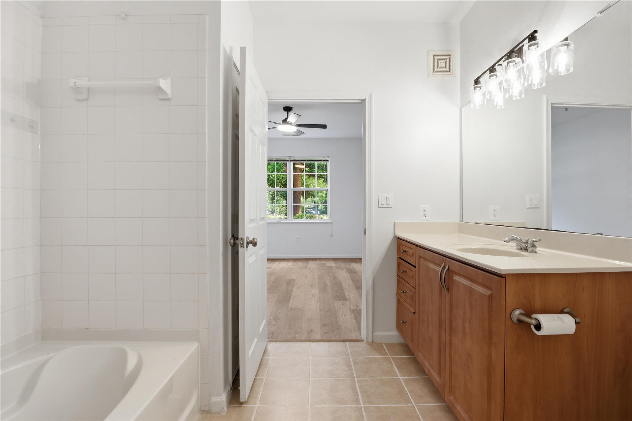 12901 CENTRE PARK CIRCLE 116