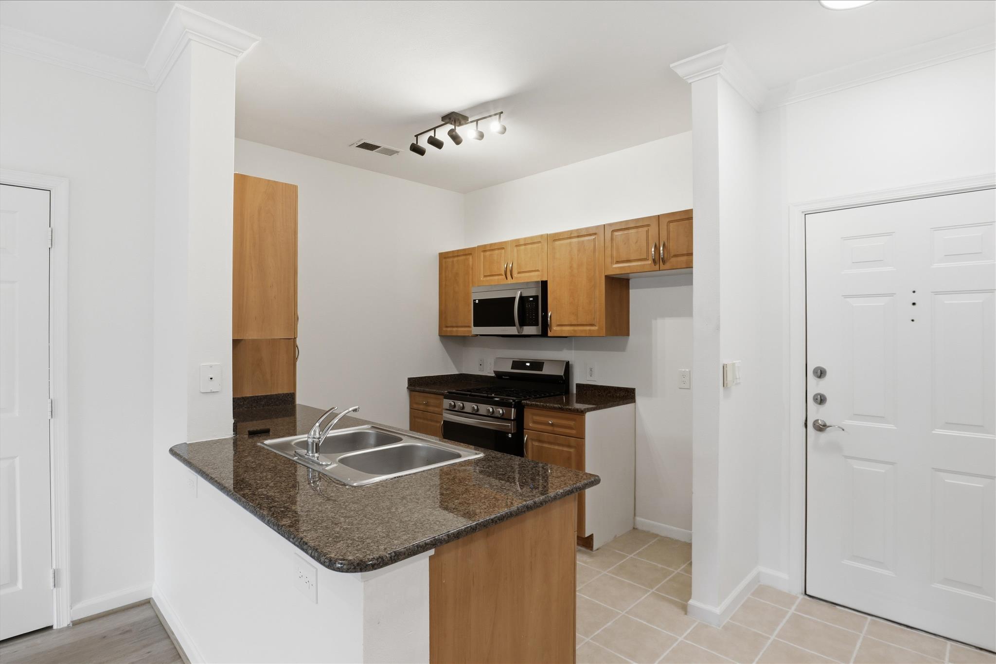 12901 CENTRE PARK CIRCLE 116