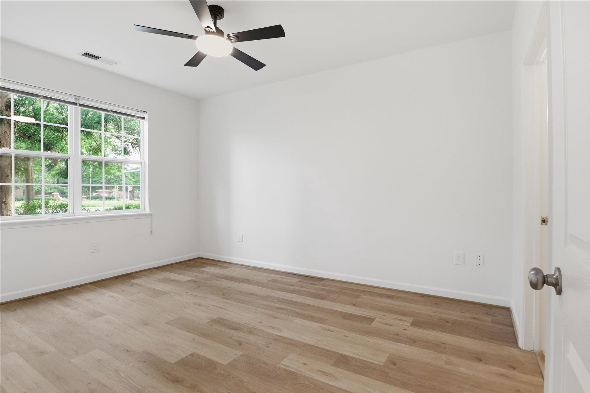 12901 CENTRE PARK CIRCLE 116