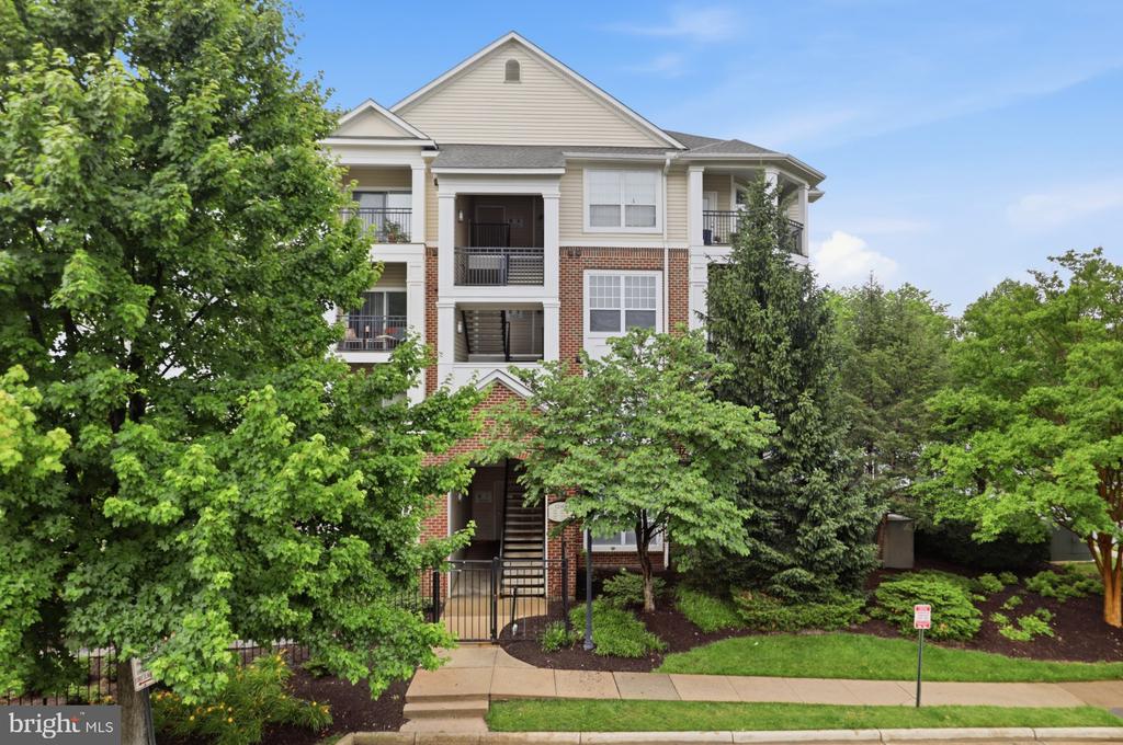 12901 CENTRE PARK CIRCLE 116