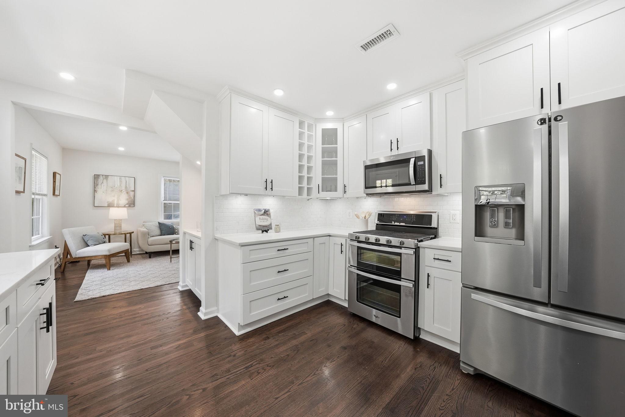 2828 W GEORGE MASON ROAD