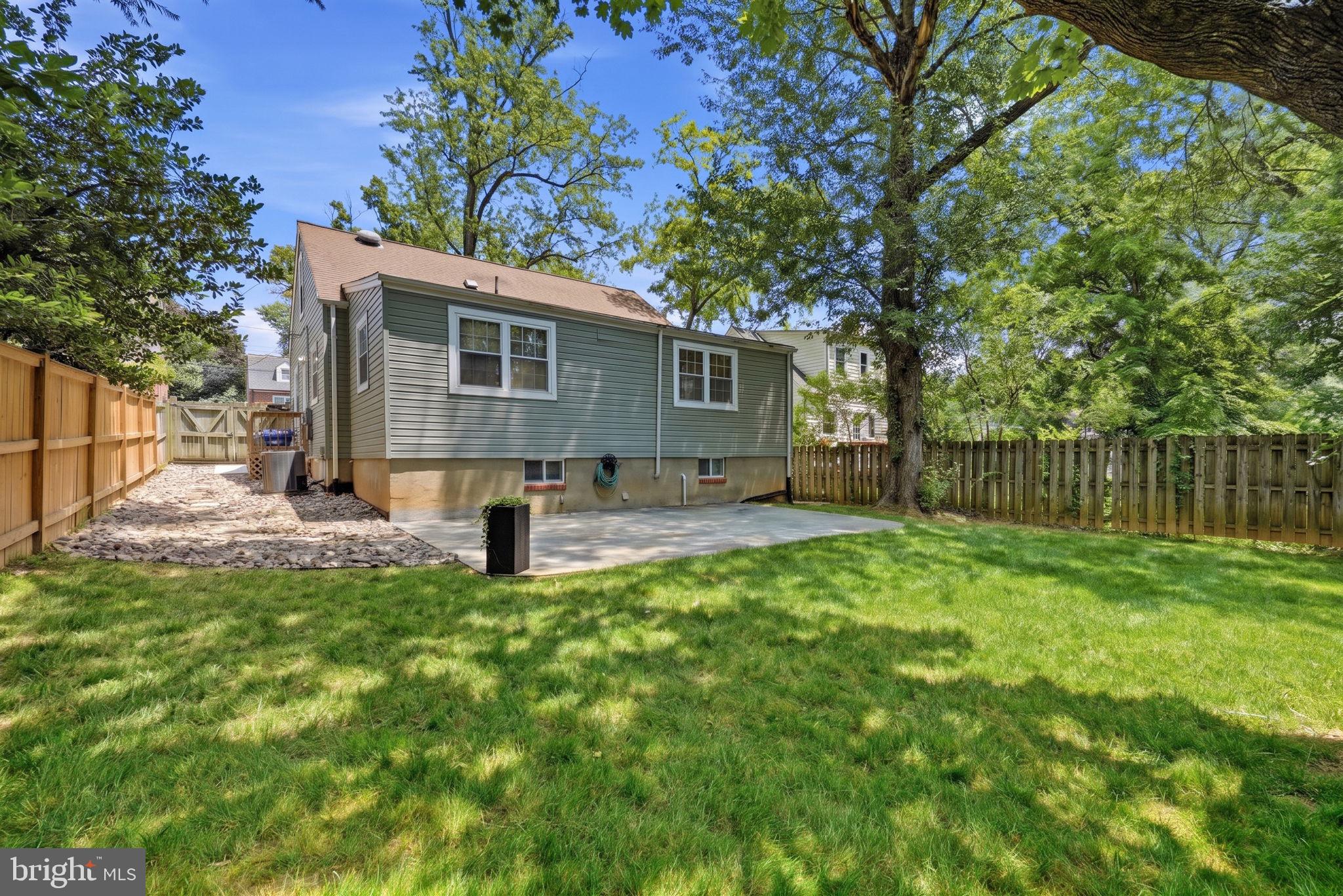 2828 W GEORGE MASON ROAD