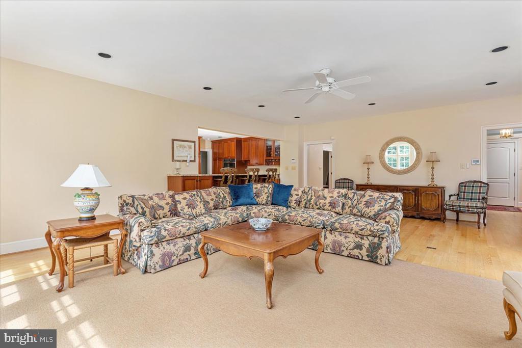 7131 WOODLAND DRIVE