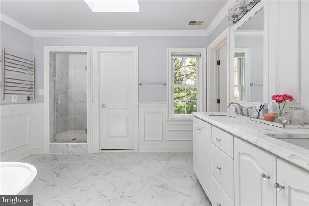 7131 WOODLAND DRIVE