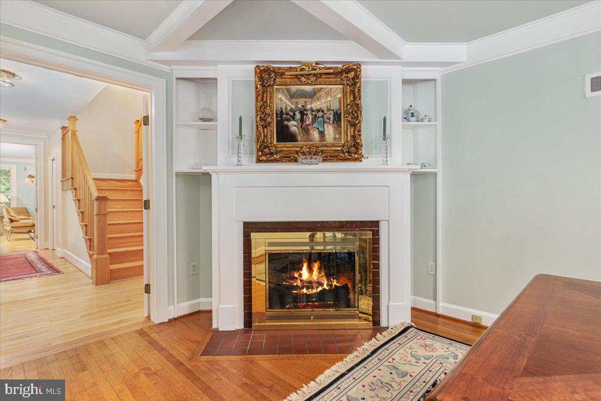 7131 WOODLAND DRIVE